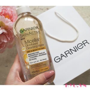Nước tẩy trang Garnier Micellar Oil–Infused Cleansing Water Dry and Sensitive Skin - Image 3