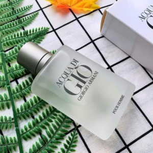 Nước Hoa Nam Giorgio Armani Acqua Di Gio Pour Homme EDT Nước hoa nam Acqua Di Gio Pour Homme EDT sở hữu note hương tươi mát của nước biển, chanh và cam. Mùi hương biến mọi không gian trở nên thư giãn, dễ chịu và cuốn hút mọi người bởi chính sự tinh tế, nam tính đầy chất tự do và mạnh mẽ của đàn ông. 
