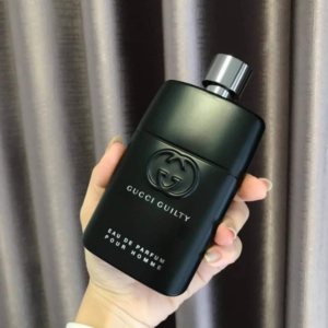 Nước Hoa Nam Gucci Guilty Pour Homme EDP Gucci Guilty Pour Homme EDP thuộc nhóm hương gia vị, gỗ cay nồng rất quyến rũ.