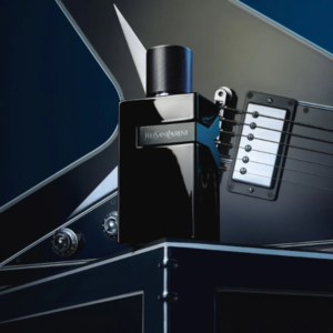 Nước Hoa Nam YSL Y Le Parfum YSL Y Le Parfum được thiết kế dưới dạng chai nước hoa chính hãng hình trụ vuông màu đen đầy ấn tượng.