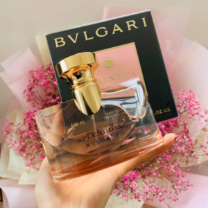 Nước Hoa Nữ Bvlgari Splendida Rose Rose EDP Khi cầm trên tay, các nàng sẽ có cảm giác như đang sở hữu một viên kim cương rực rỡ quý giá. 