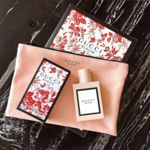 Nước Hoa Nữ Gucci Bloom For Women EDP Gucci Bloom được biết đến như là dòng nước hoa đầu tiên mà giám đốc sáng tạo Alessandro Michele trực tiếp tham gia sản xuất.