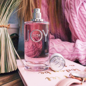 Nước Hoa Nữ Dior Joy EDP Mùi hương nước hoa được thổi hồn trên da thịt, những nốt hương của hạnh phúc bắt đầu đâm chồi.