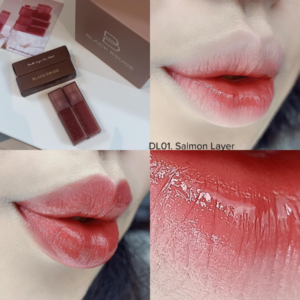 Son Black Rouge Double Layer Over Velvet DL01 Salmon Layer - Màu Cam Đào Bên cạnh đó, son còn tự tạo thành một hàng rào dưỡng ẩm mạnh mẽ, bảo vệ làn môi khỏi các tác hại xấu từ môi trường.
