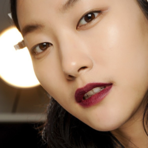 Son Kem Dior Rouge Forever Liquid 943 Forever Shock - Màu Đỏ Rượu Vang - Image 5