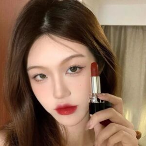 Son Dior Matte 884 Célèbre - Màu Đỏ Đất - Image 4