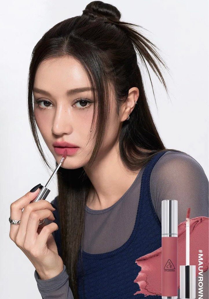 Son Kem Lì 3CE Hazy Lip Clay Mauvbrown - Màu Hồng Nude