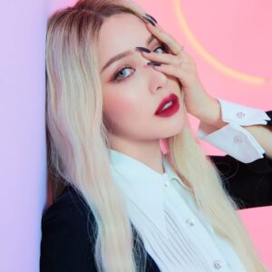 Son Kem MAC Locked Kiss Ink 24HR Lipcolour 89 Ripe – Màu Đỏ Hồng - Image 4