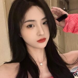 Son Kem Tom Ford Liquid Lip Luxe Matte 131 Burnt Peach - Màu Cam Đất - Image 4