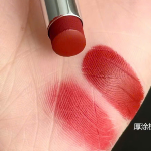 Son MAC Locked Kiss 24HR Lipstick Extra Chili - Màu Đỏ Gạch - Image 6