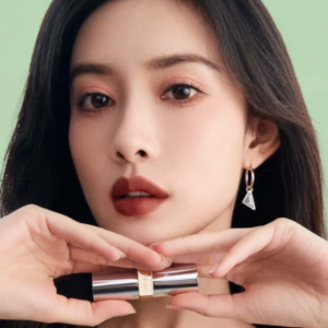 Son Prada Monochrome Hyper Matte Lipstick B03 Mahogany - Màu Đỏ Nâu Đất - Image 5