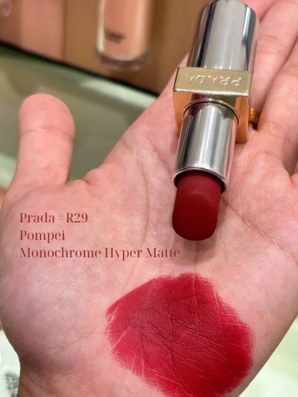 Son Prada Monochrome Hyper Matte Lipstick R29 Pompei
