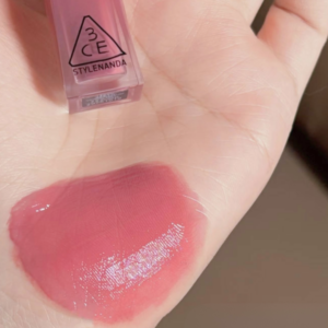 Son Bóng 3CE Misty Lip Milky Illusion - Màu Hồng Đất Ánh Tím - Image 4